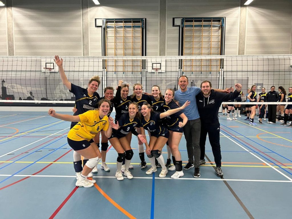 Winst bij start competitie voor Dames 1